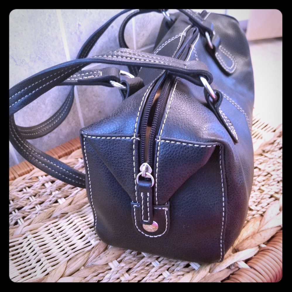 Black Faux Leather Bag/Carry Case (EUC)